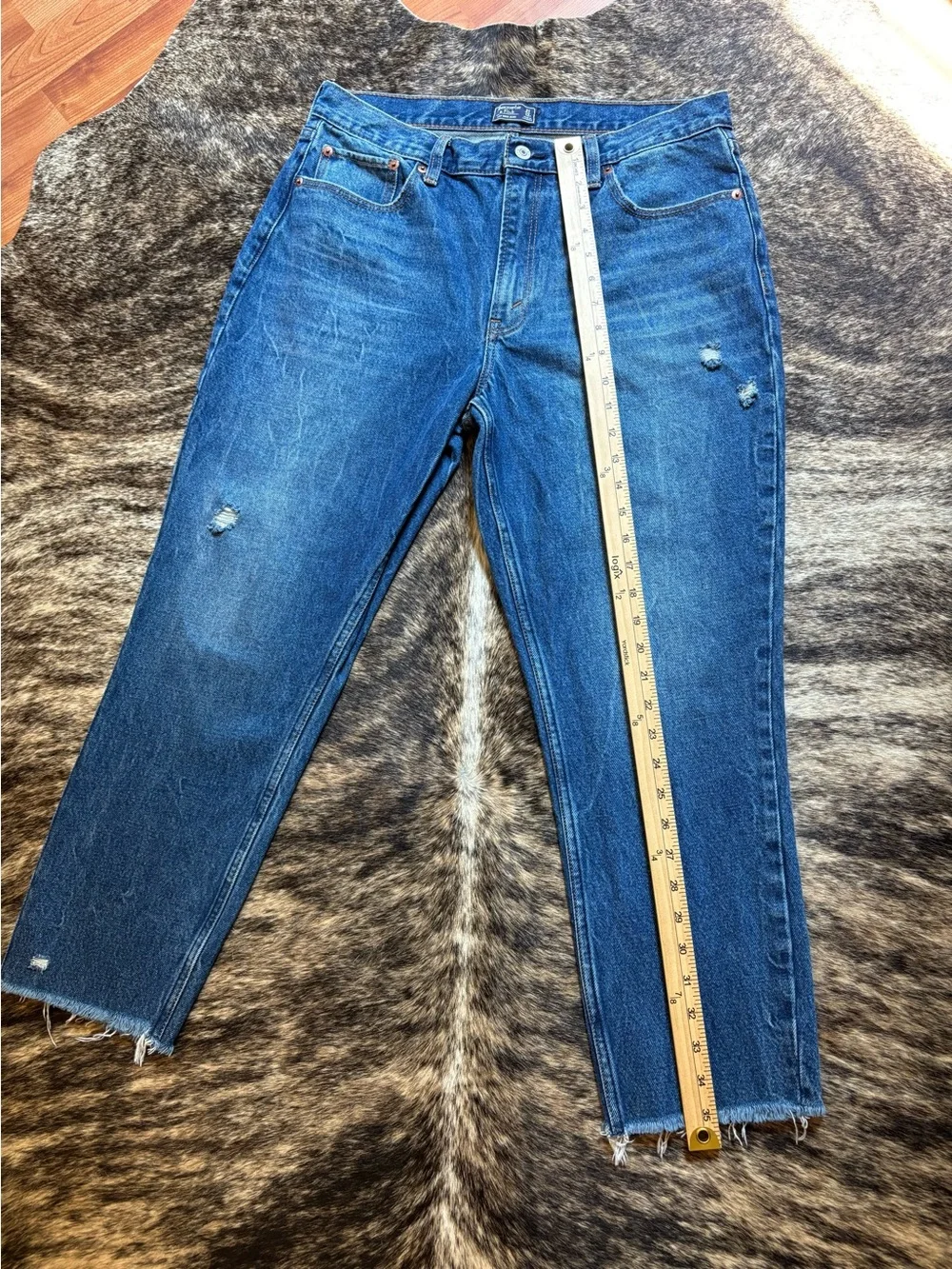 Abercrombie & Fitch, A&F Denim Mom Jean, Size 31 or 12 Regular Length